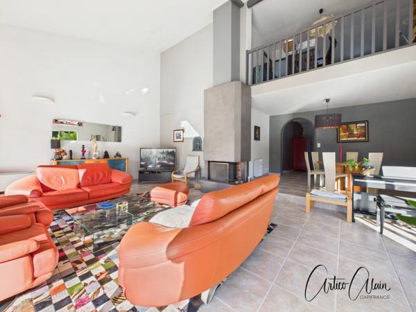 Maison à vendre 6 pièces LAUZERVILLE (31)