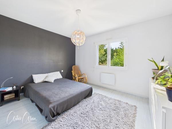 Maison à vendre 6 pièces LAUZERVILLE (31)