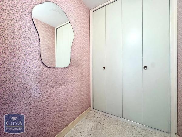 Appartement à louer 3 pièces 64.48m² Nîmes (30900)