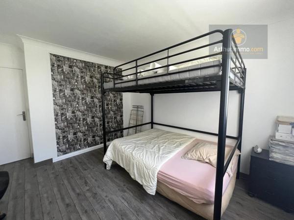 Vente                                                      Appartement
                        
                     2 pièces                      60 m2                     à Élancourt