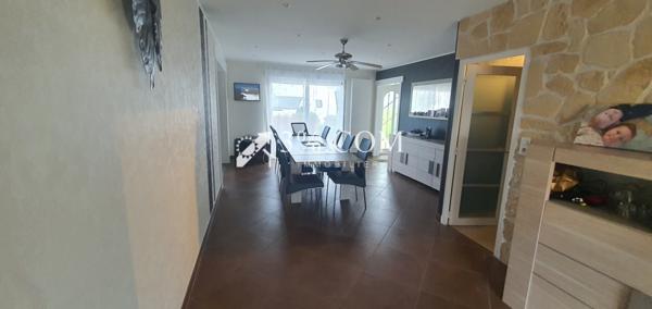 Chantonnay maison de 167 m² dans le centre. Chantonnay (85110)