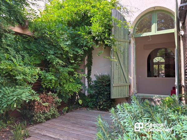 Location Appartement T 4 - Rennes - Centre Ville
