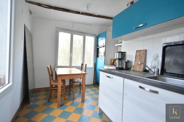 Immeuble
                                                                                                                                                
                                                                                                                                                
                                                                                                                                                
                                                    
                                                                                                                                                                                                                                                                                                                        135  m²                                                                                                                                                                                                         2 etage(s)