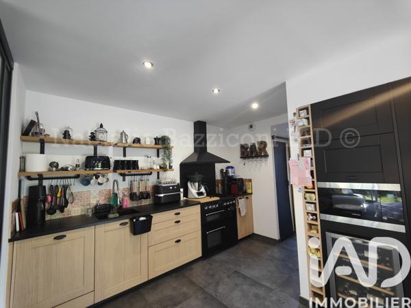 Maison à vendre 5 pièces 94 m² Le Pradet
