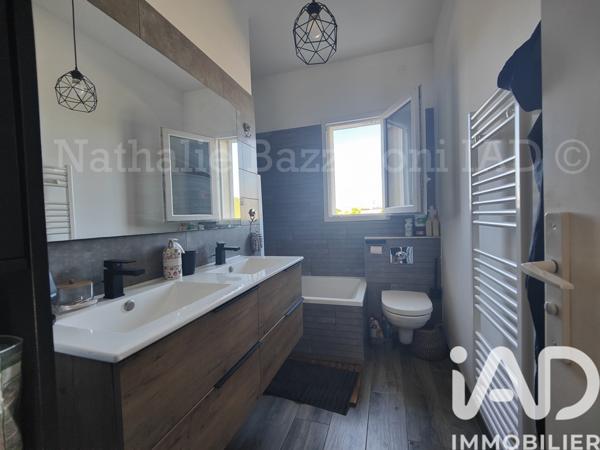 Maison à vendre 5 pièces 94 m² Le Pradet