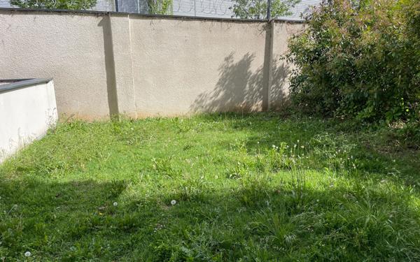 Appartement à vendre    2 pièces • 37 m2 Vénissieux