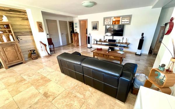 Maison à vendre    3 pièces •  Le Cannet