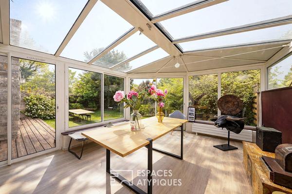 Maison de caractère revisitée avec double jardin et volumes de vie ouverts