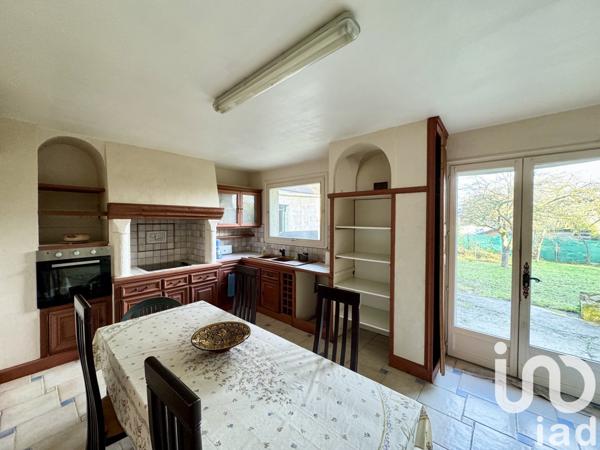 Maison 9 pièces de 195 m² à Boissise-le-Roi (77310)