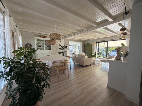 PONT SAINT MARTIN - Maison - 4 pièces - 115m²
