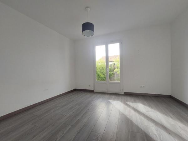 PONT SAINT MARTIN - Maison - 4 pièces - 115m²