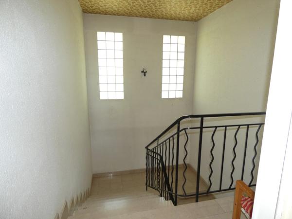 🏡 À VENDRE – Grande villa avec terrain boisé à Sisteron