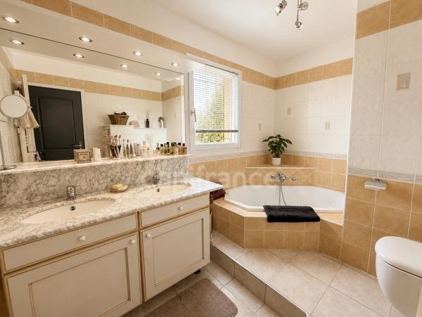 Maison à vendre 6 pièces 200 m2 PERTUIS (84)