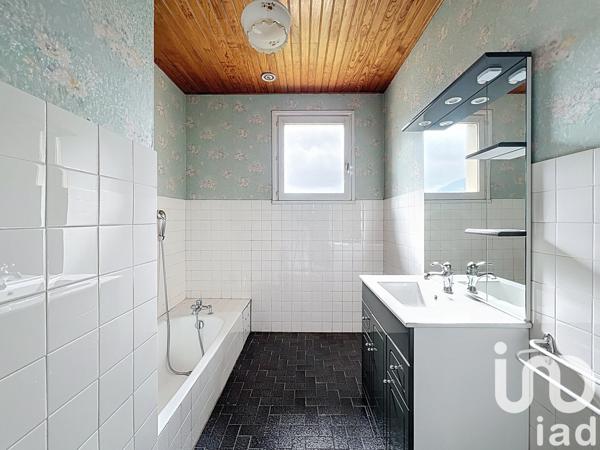 Maison à vendre 8 pièces 136 m² Brives-Charensac