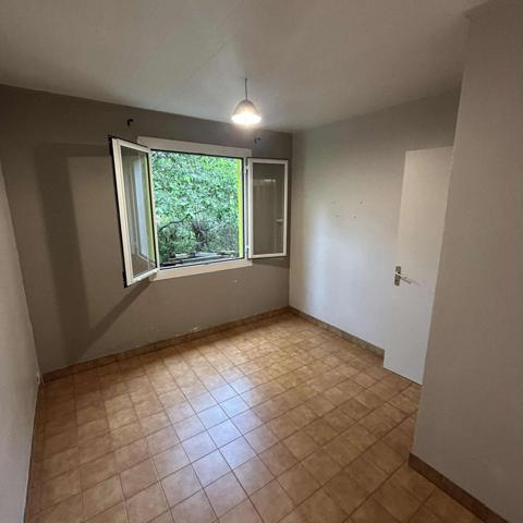 Maison Familiale sur un grand terrain