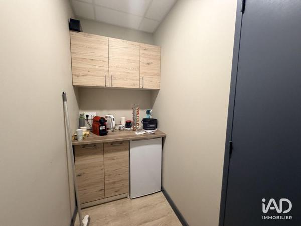 Location bureaux 48 m² Saint-Restitut