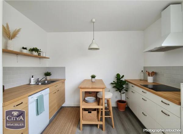 Appartement à vendre 4 pièces 75.01m² Nîmes (30900)