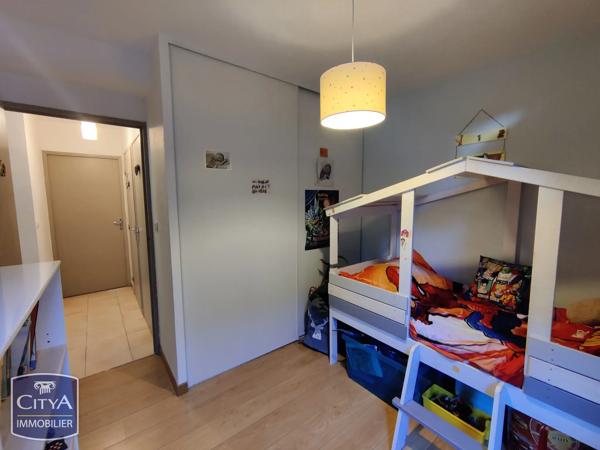 Appartement à vendre 4 pièces 75.01m² Nîmes (30900)