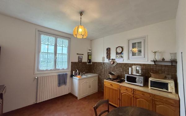 Maison à louer    3 pièces •  Saint-Hilaire-de-Court