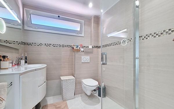 Appartement à vendre    3 pièces • 46,01 m2 Le Cannet