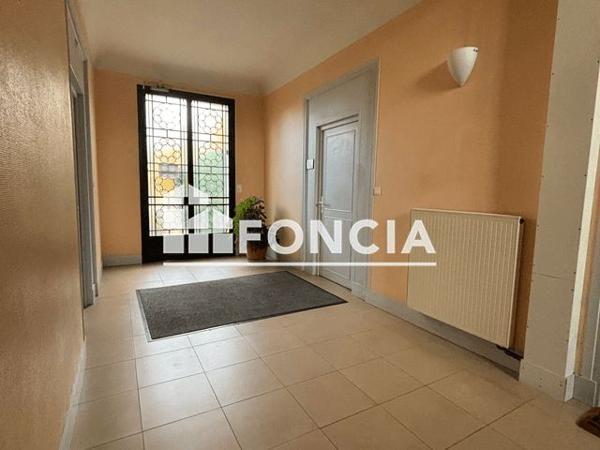 Location Local commercial 1 pièce 50 m² - 2 PLACE MANTOUE Soissons 02200