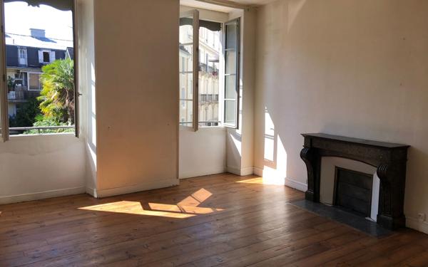 Appartement à vendre    5 pièces • 141,15 m2 Pau