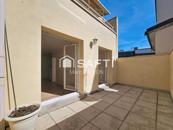 2 Pieces 44 m² terrasse et 2 parkings
