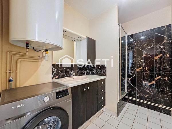 2 Pieces 44 m² terrasse et 2 parkings