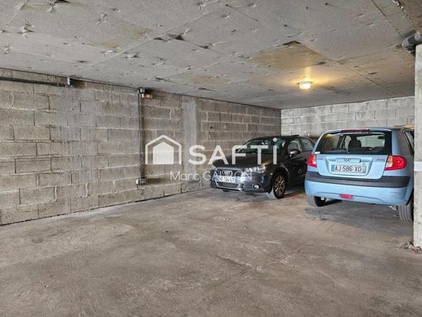 2 Pieces 44 m² terrasse et 2 parkings