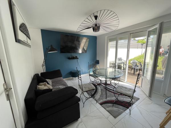 Maison
         7 pièces
        - 125 m² Exclusivité 215 000 € *
