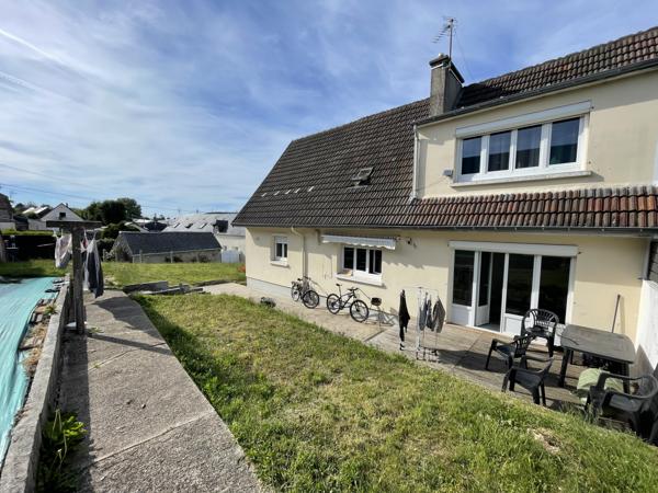 Maison
         7 pièces
        - 125 m² Exclusivité 215 000 € *