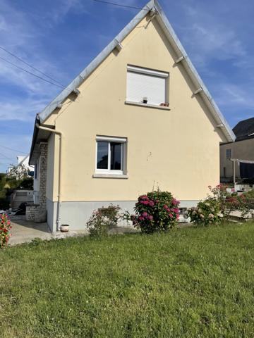 Maison
         7 pièces
        - 125 m² Exclusivité 215 000 € *