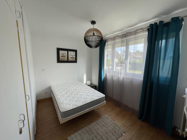 Maison
         7 pièces
        - 125 m² Exclusivité 215 000 € *