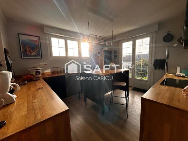 Propriété lumineuse et décoration soignée et chaleureuse