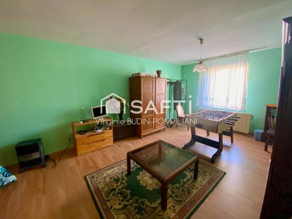 Havre de Paix Familial à Mont-Saint-Martin ! 4 CHAMBRES  GARAGES JARDIN