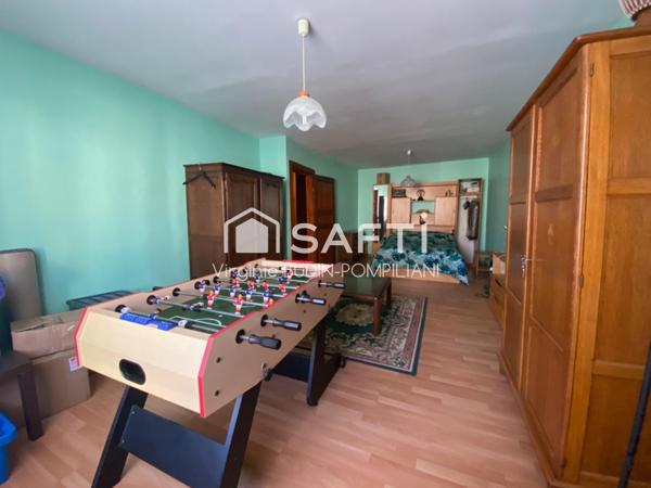 Havre de Paix Familial à Mont-Saint-Martin ! 4 CHAMBRES  GARAGES JARDIN