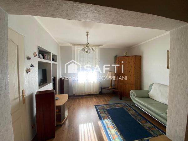 Havre de Paix Familial à Mont-Saint-Martin ! 4 CHAMBRES  GARAGES JARDIN