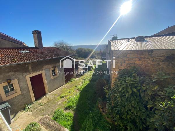 Havre de Paix Familial à Mont-Saint-Martin ! 4 CHAMBRES  GARAGES JARDIN