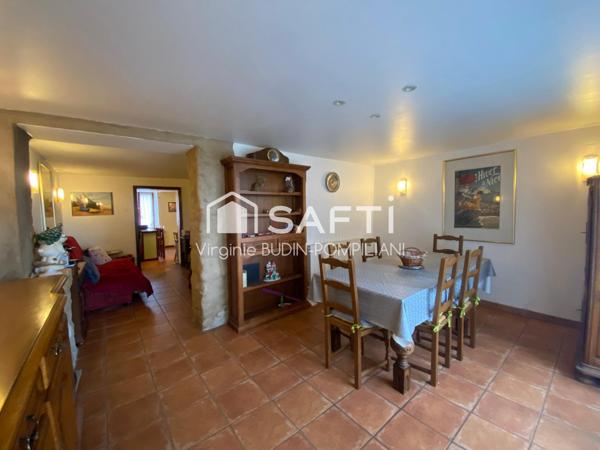 Havre de Paix Familial à Mont-Saint-Martin ! 4 CHAMBRES  GARAGES JARDIN