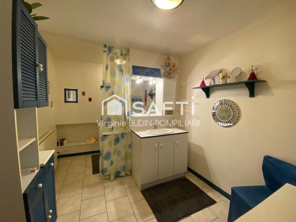 Havre de Paix Familial à Mont-Saint-Martin ! 4 CHAMBRES  GARAGES JARDIN