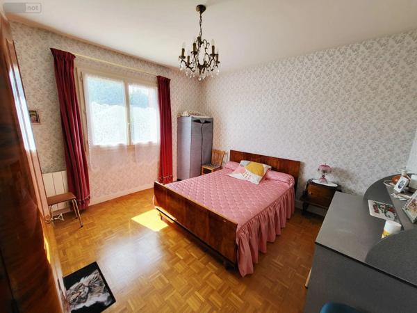 Achat - Maison Ussel 19200 7 pièces 165 m 2 2000 m 2
