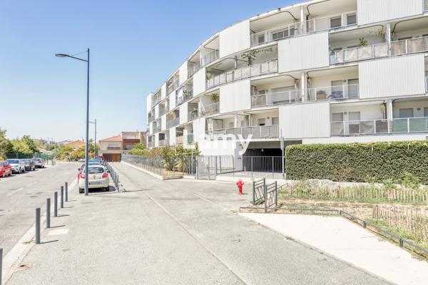 Appartement t4 + 2 parkings sous sol