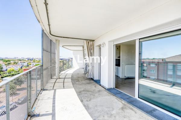Appartement t4 + 2 parkings sous sol