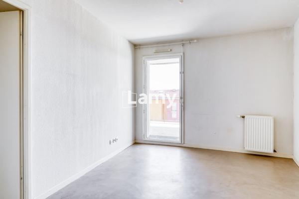 Appartement t4 + 2 parkings sous sol