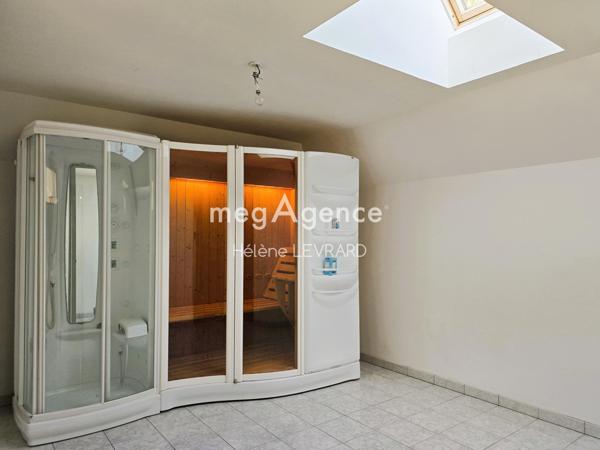 Maison à EVRON, 53600 - 6 pièces 91m²