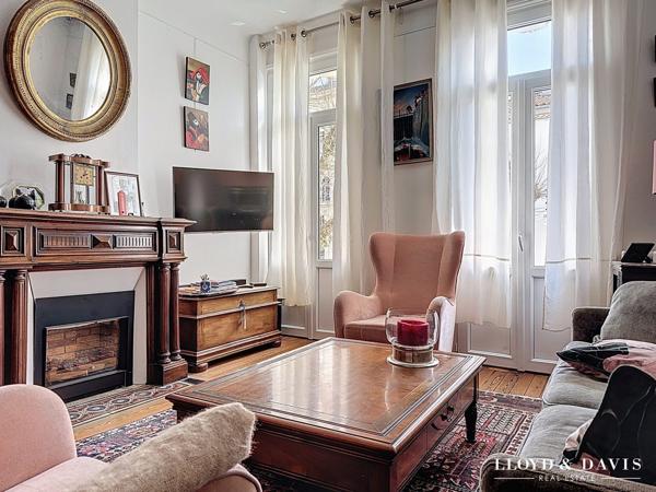 Maison de ville 185 m² + sous-sol au coeur de Royan