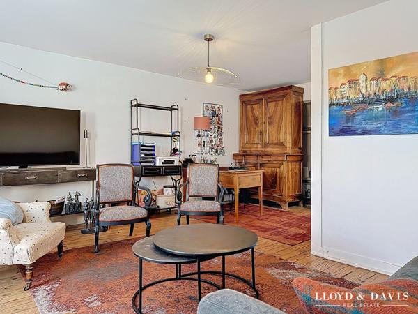 Maison de ville 185 m² + sous-sol au coeur de Royan