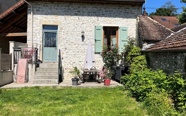 Maison à vendre    4 pièces •  Morestel