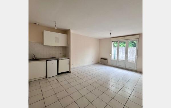 Vente Studio à rafraîchir Troyes   