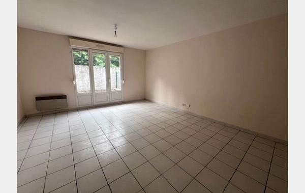 Vente Studio à rafraîchir Troyes   